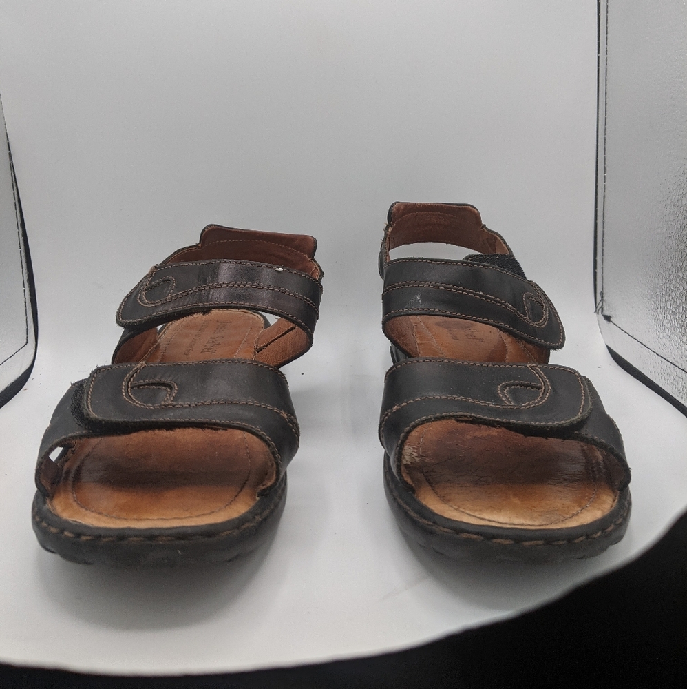 Josef Siebel JIM 05 Slip-ons with front and back straps SZ 8